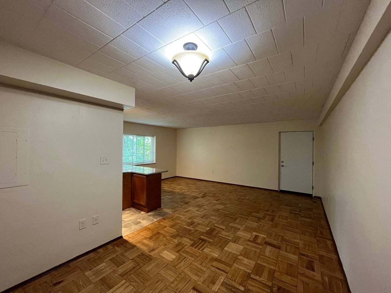 Lacrosse 124 - Photo 4 of 37