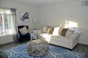 featured image of 7402 Nw 10th St