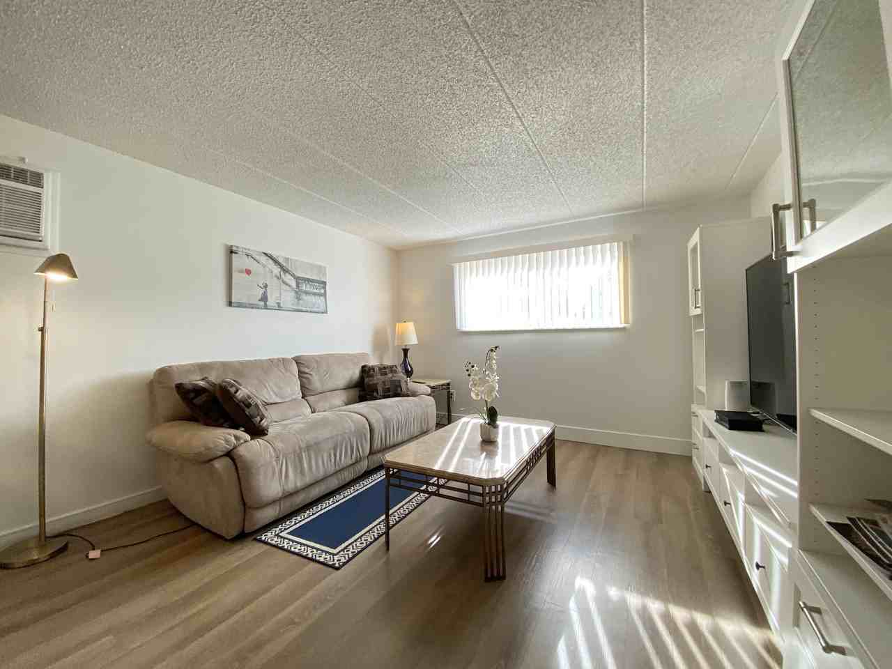 The Andrew - Photo 3 of 8