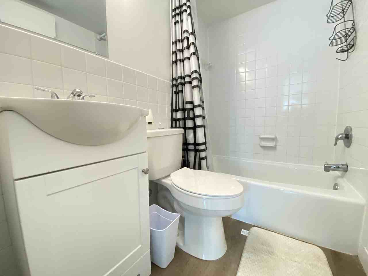 The Andrew - Photo 5 of 8