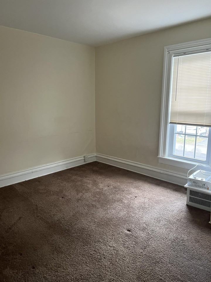 110 Gilbert Street - Photo 4 of 5