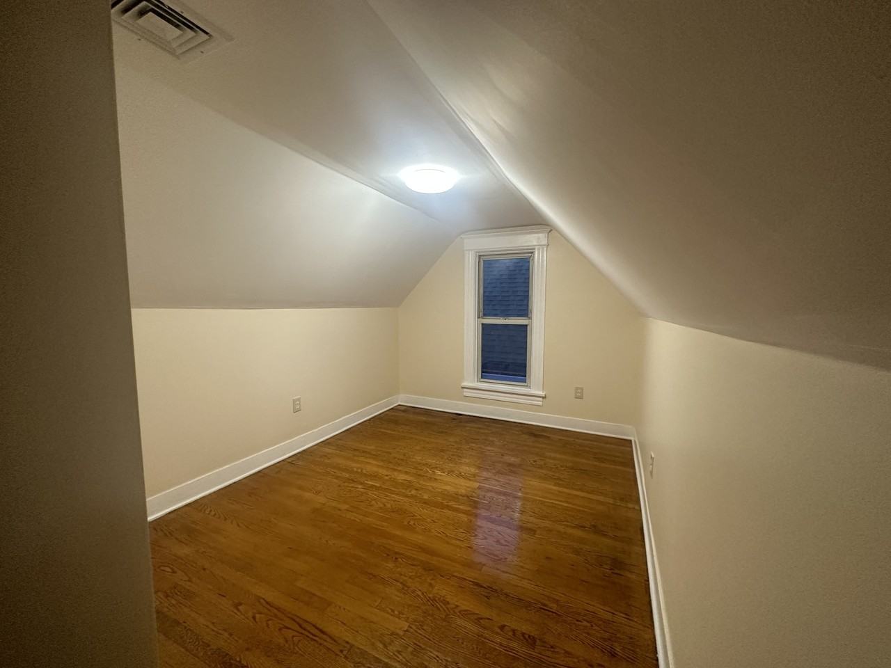 29 Park Avenue - Photo 2 of 5