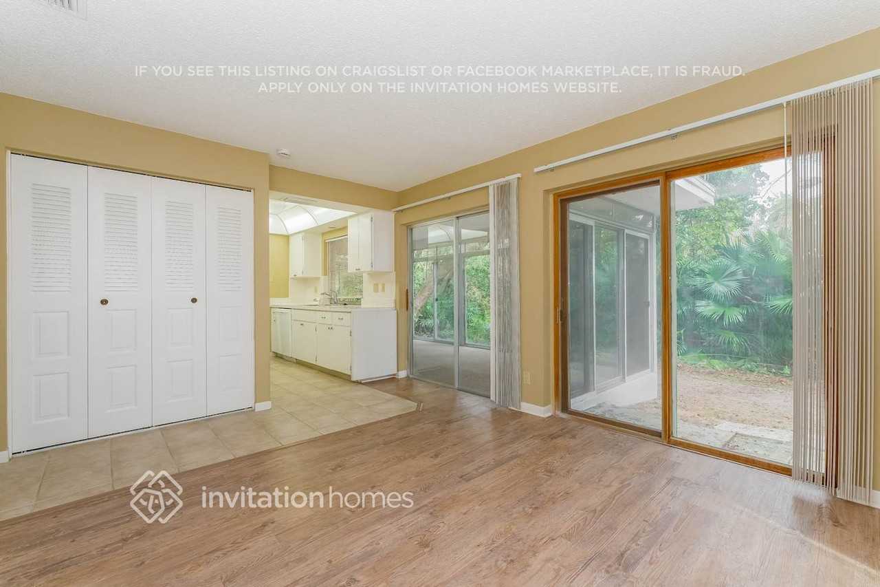 2975 Kenmore Pl - Photo 3 of 17