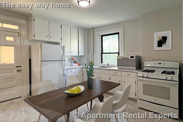 40 Cedar St #3R - Photo 2 of 11