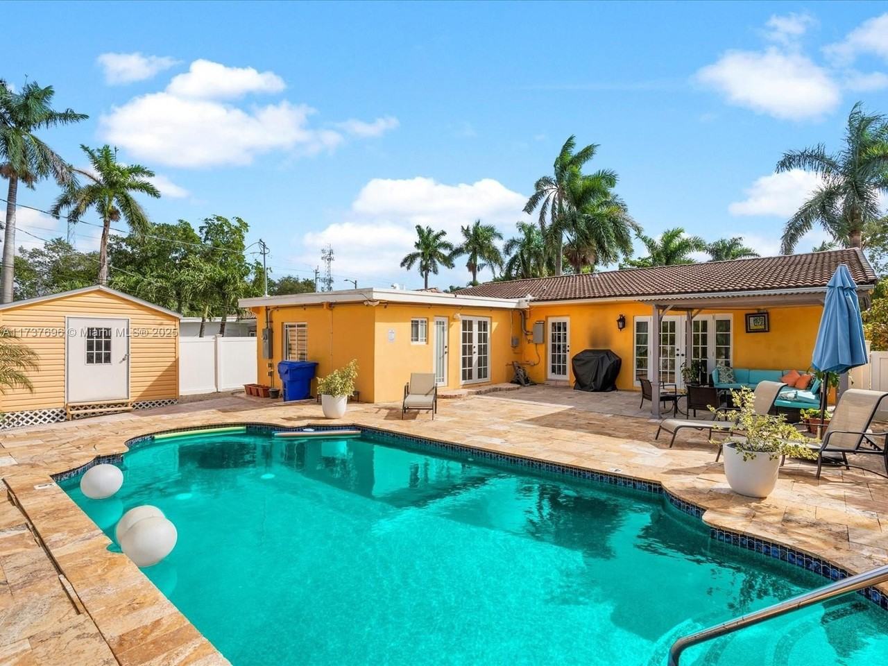 1407 Coolidge St - Photo 2 of 48