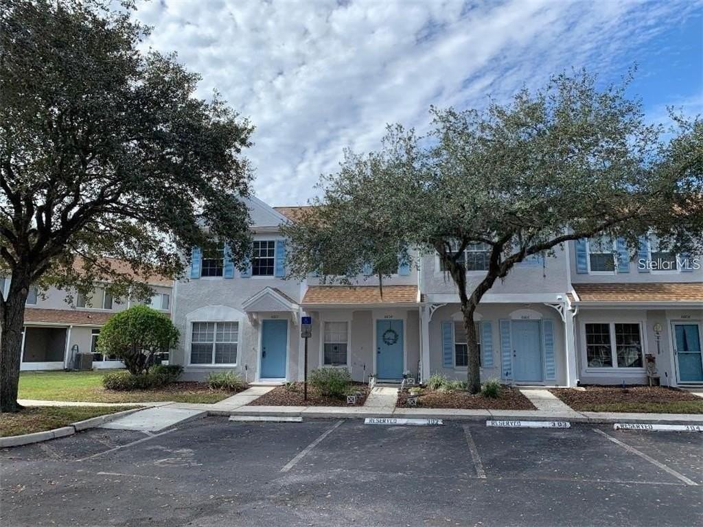 8602 Hunters Key Cir - Photo 3 of 50