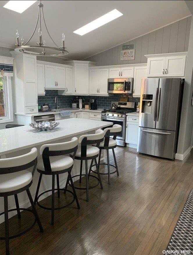 19 Champlain St - Photo 2 of 14