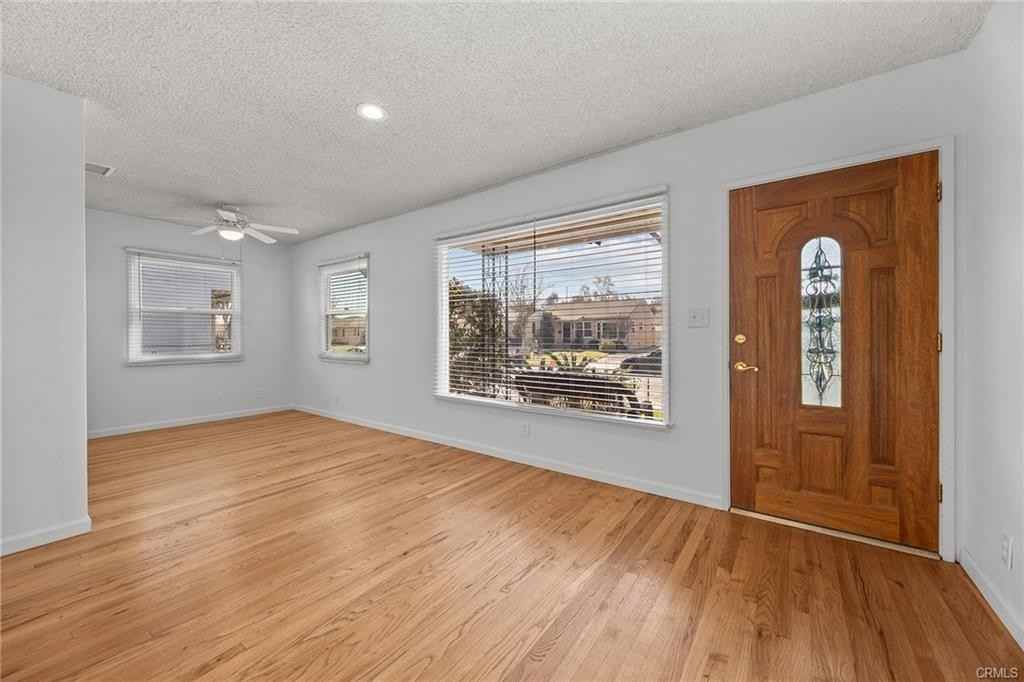 6113 Greenmeadow Rd - Photo 3 of 8