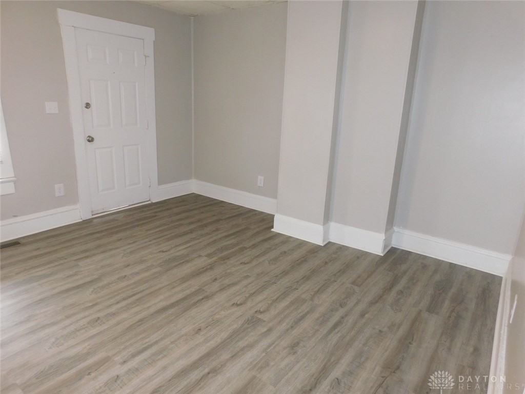 502 N Belmont Ave - Photo 4 of 14