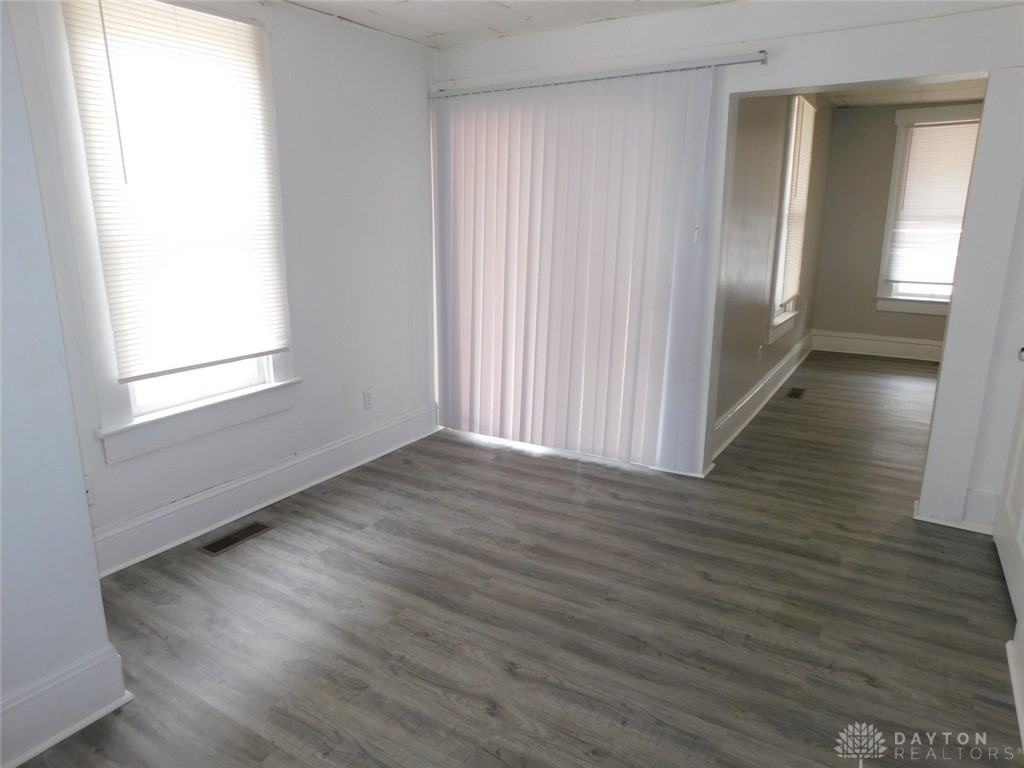 502 N Belmont Ave - Photo 6 of 14