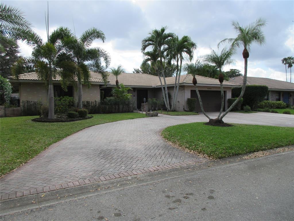 8480 Nw 2nd St - Photo 3 of 35