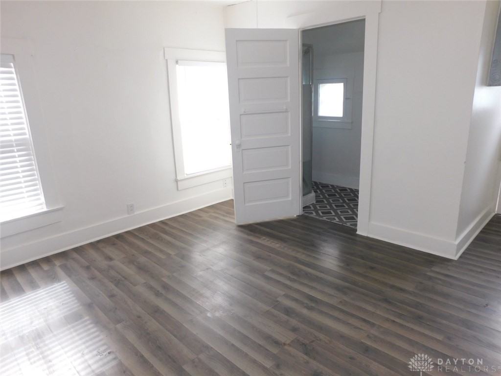 1111 W Mulberry St ##1/2 - Photo 3 of 10