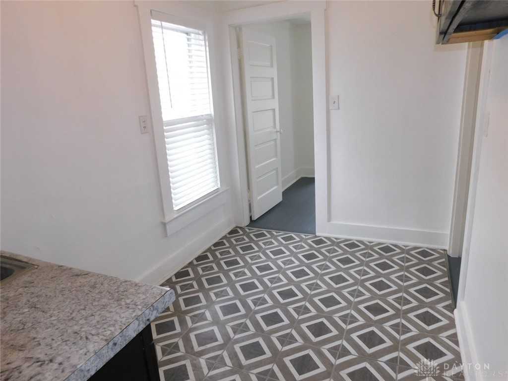 1111 W Mulberry St ##1/2 - Photo 7 of 10