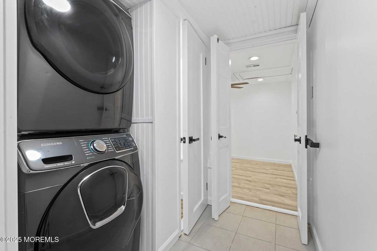 2 Laurel Avenue - Photo 7 of 22