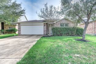 919 Butterfly Ln - Photo 1 of 1