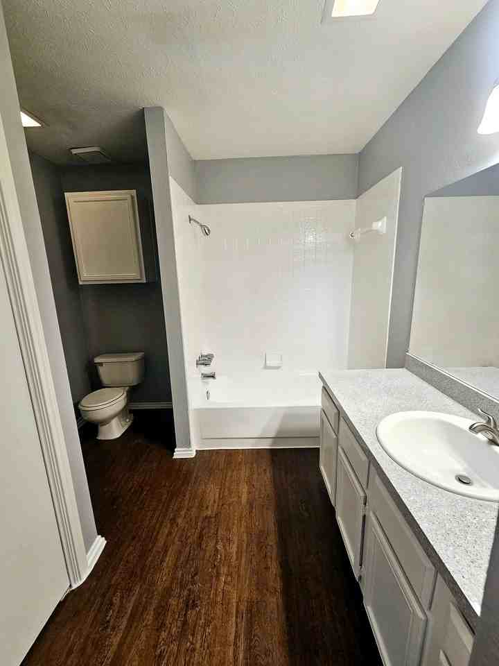 MOVE IN SPECIAL - Photo 7 of 24