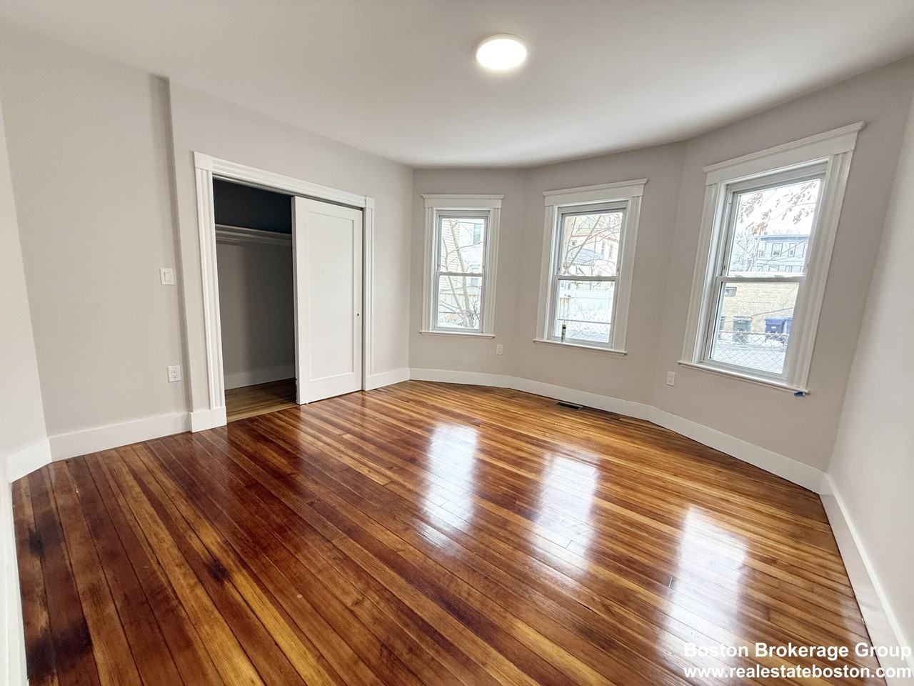 36 Raven St #1 - Photo 3 of 9