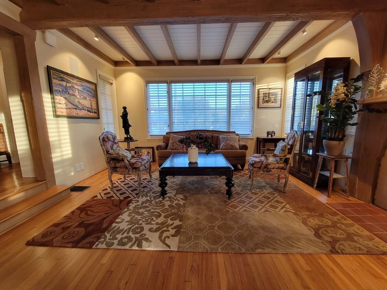 360 Aster St - Photo 2 of 50