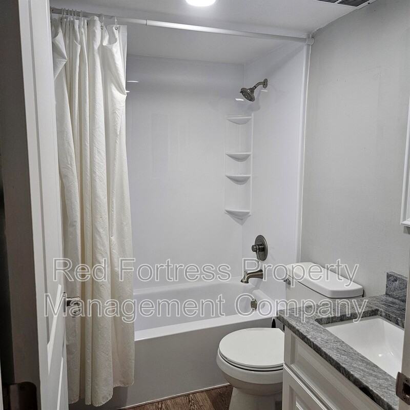 12501 Mcgregor Blvd #23 - Photo 4 of 6