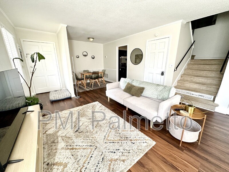 2407 Duncan St - Photo 5 of 29