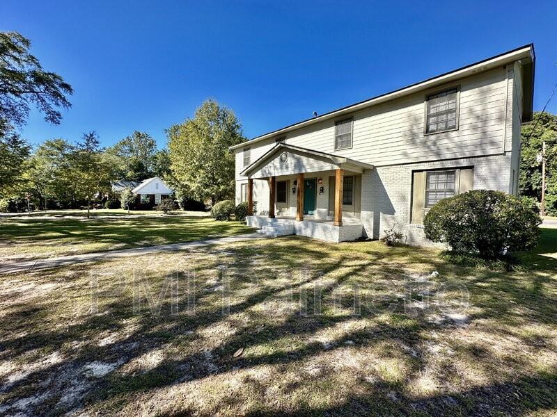 2403 Duncan St - Photo 3 of 4