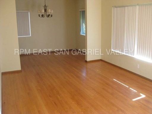1822 Doreen Ave - Photo 2 of 8