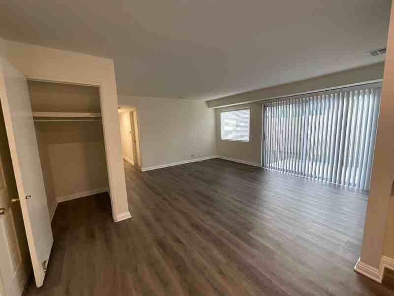 638 E Badillo St #E - Photo 3 of 17