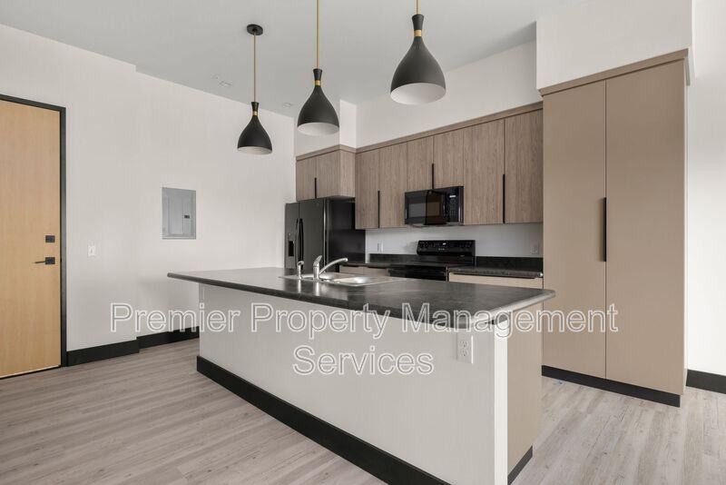 2310 1st Ave N #301 - Photo 2 of 29