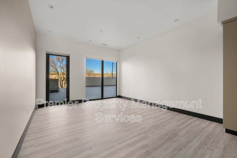 2310 1st Ave N #301 - Photo 4 of 29