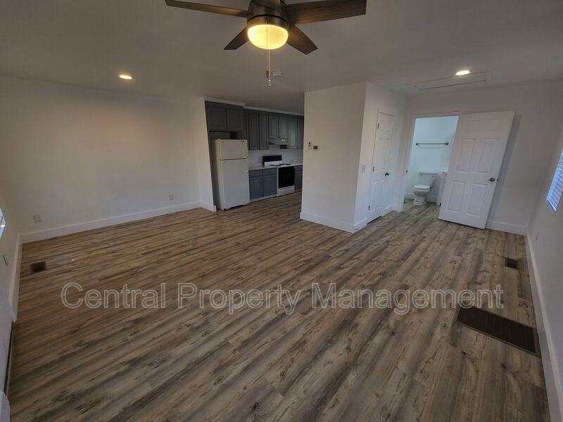 200 Cox St - Photo 6 of 12