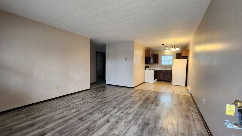 51 Candlewood Ct - Photo 2 of 6