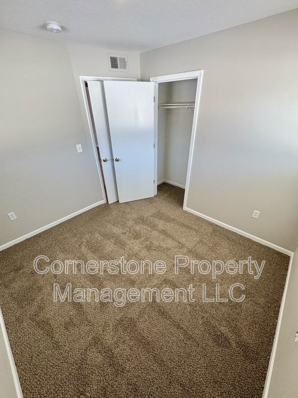 202 Grace St - Photo 2 of 6