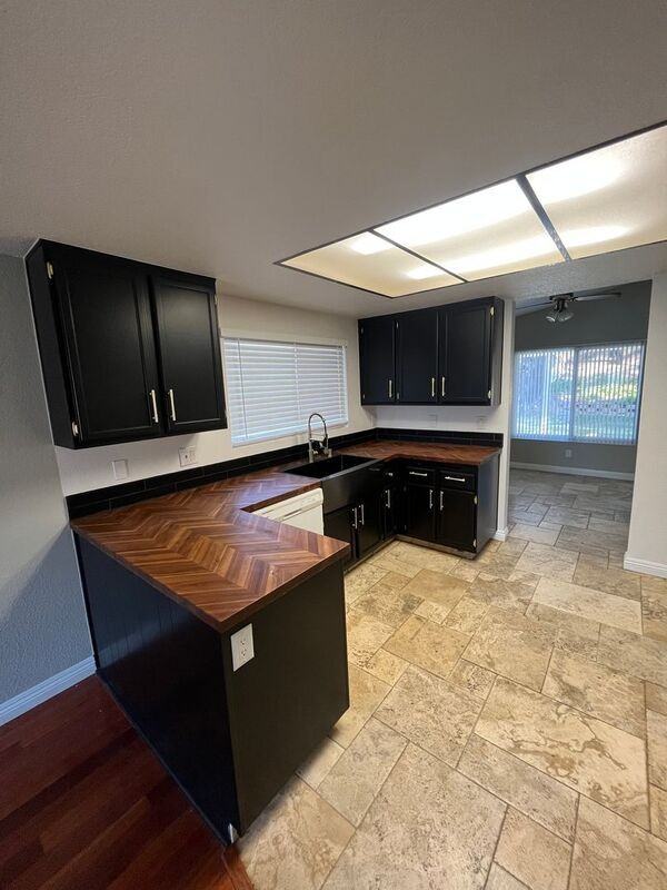 25295 Shadescale Dr - Photo 2 of 35