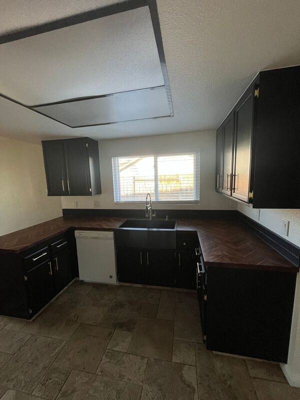 25295 Shadescale Dr - Photo 4 of 35