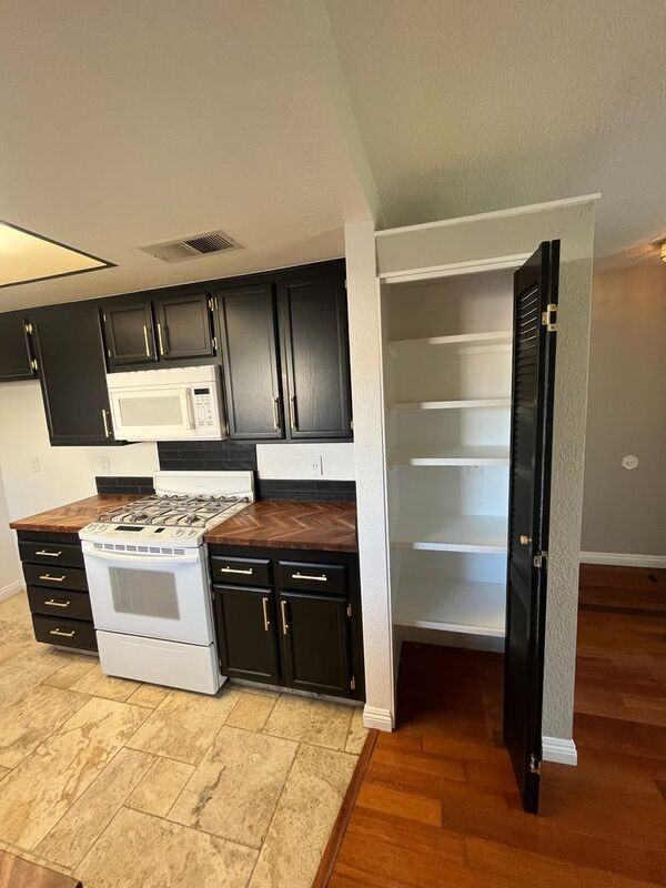 25295 Shadescale Dr - Photo 7 of 35