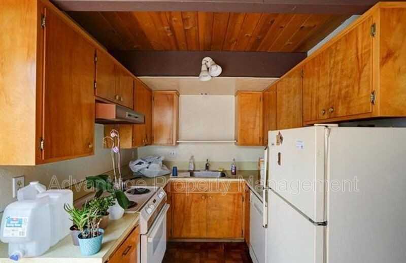 2617 Nw Coolidge Way - Photo 3 of 6