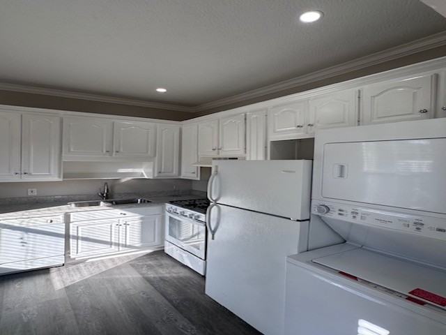 2270 Mcfaddin St - Photo 2 of 6