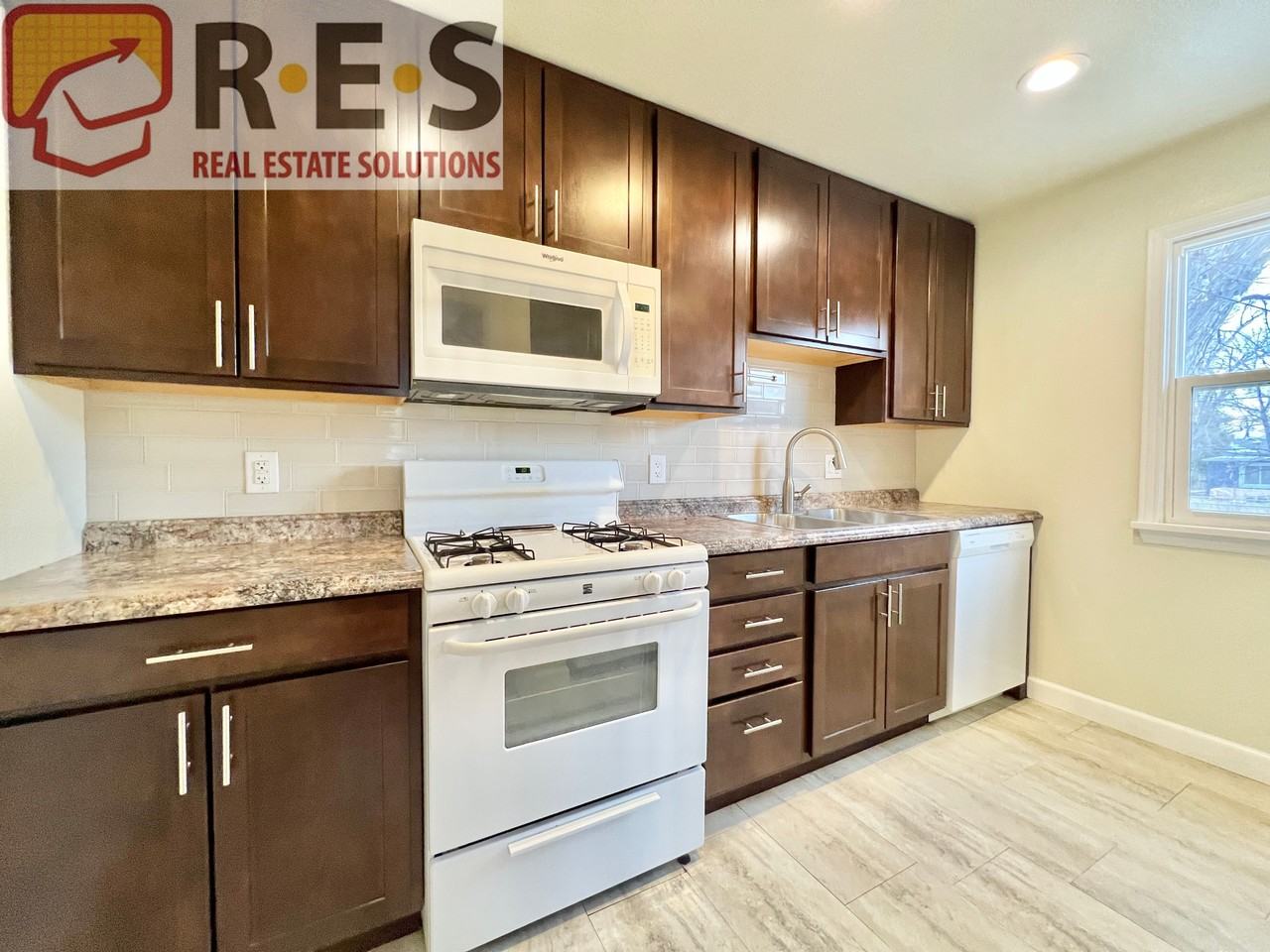 3245 S Humboldt St - Photo 4 of 15