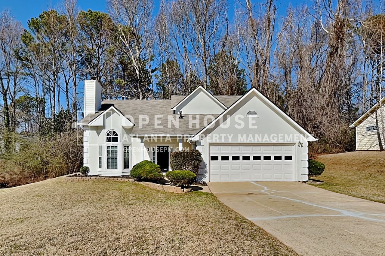 4740 Minden Chase - Photo 2 of 28