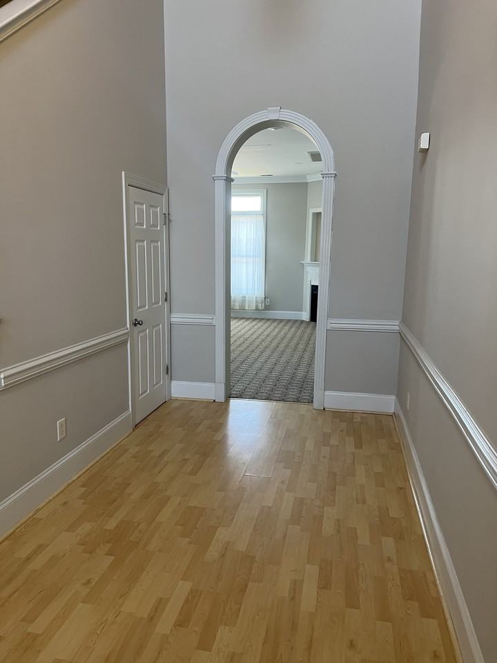 43 Appleberry Ct - Photo 2 of 20