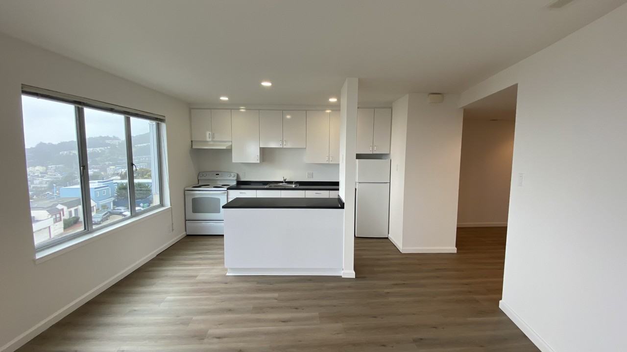 801 Corbett Ave #17 - Photo 4 of 12