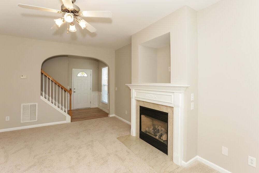 2542 Carmathen Rd - Photo 3 of 15