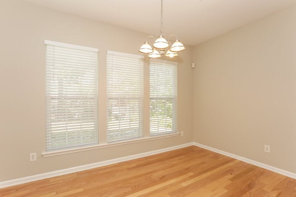 2542 Carmathen Rd - Photo 4 of 15