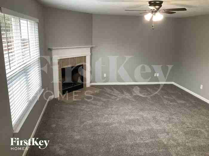 13007 Quarterback Ln - Photo 2 of 12