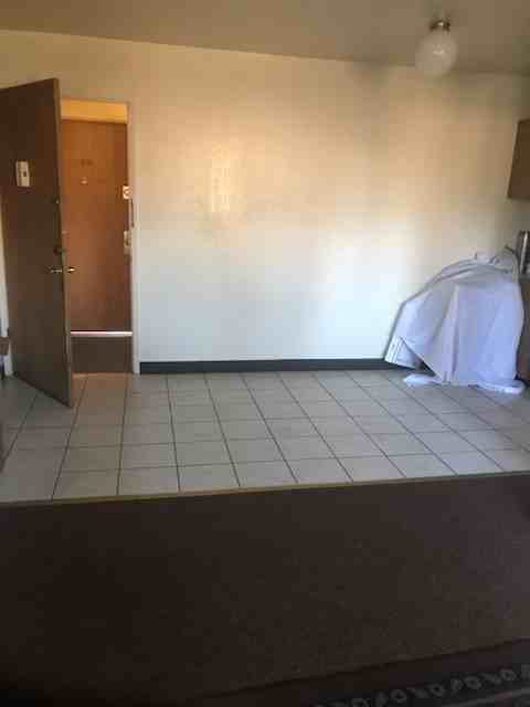2740 College Ave. - Photo 6 of 50