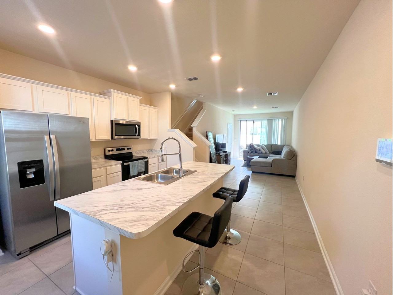 951 Rotary Rd - Photo 2 of 15