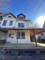 featured image of 39 W Manoa Rd