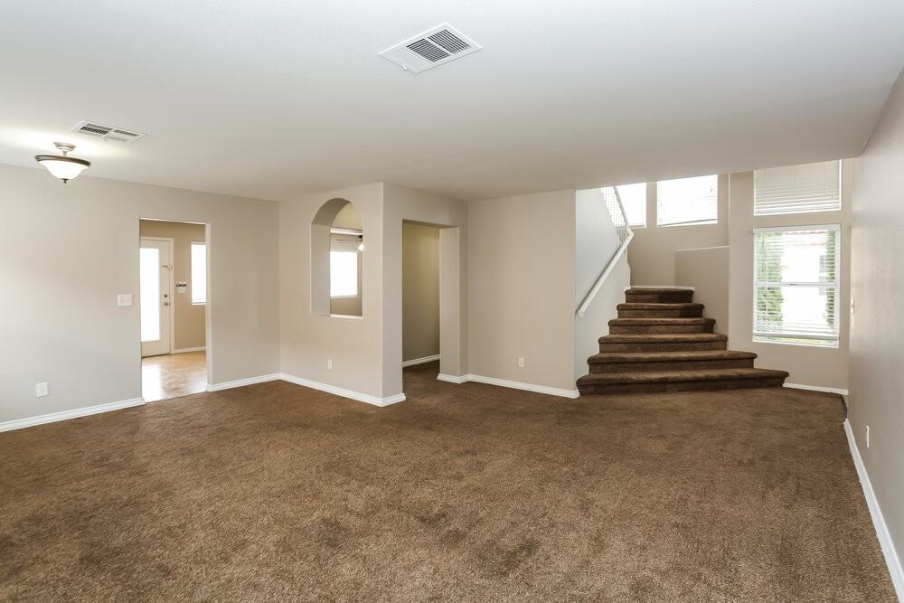 3917 Marble Mountain St - Photo 5 of 18