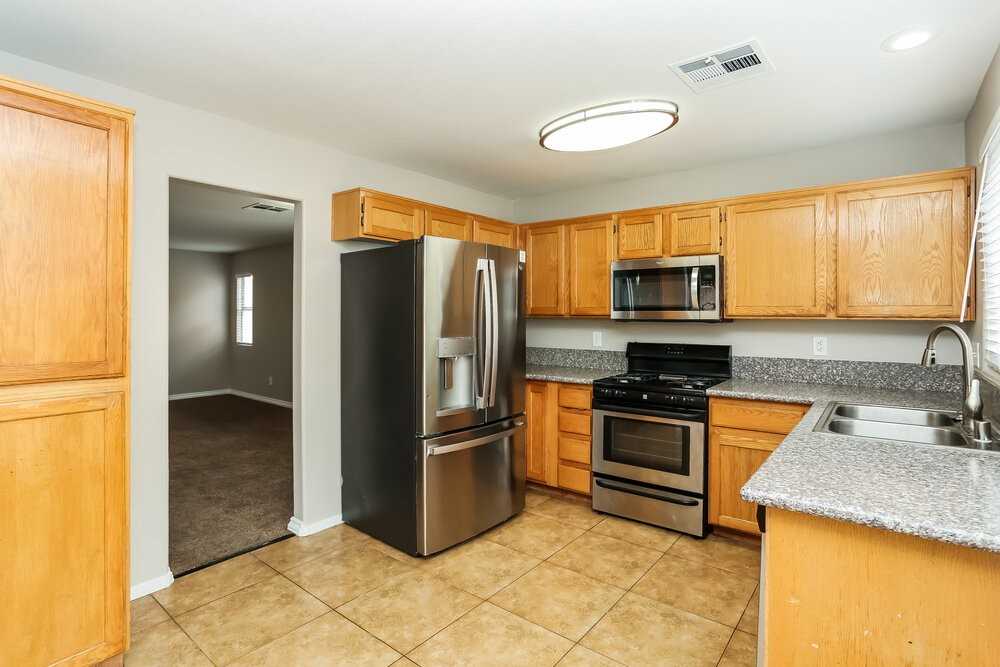 3917 Marble Mountain St - Photo 7 of 18