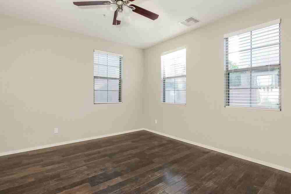 1444 N 80th Dr - Photo 6 of 17